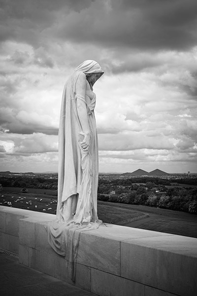 Travis Lovell - Photographer